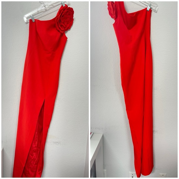Lovers and Friends Petra Gown Candy Red Size Small - Picture 3 of 4
